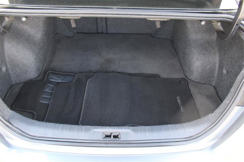 Used 2023 Nissan Altima 2.5 SV FWD image 14