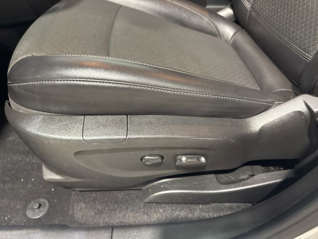 Used 2018 Buick Encore Preferred image 25