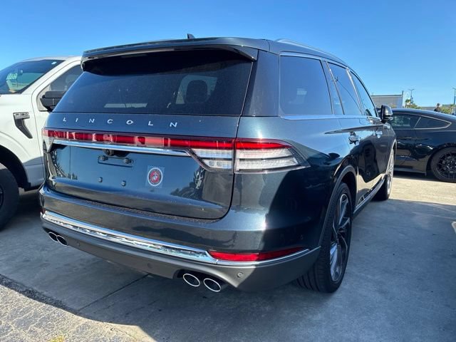 Used 2023 Lincoln Aviator Reserve w/ Equipment Group 201A RWD image 2