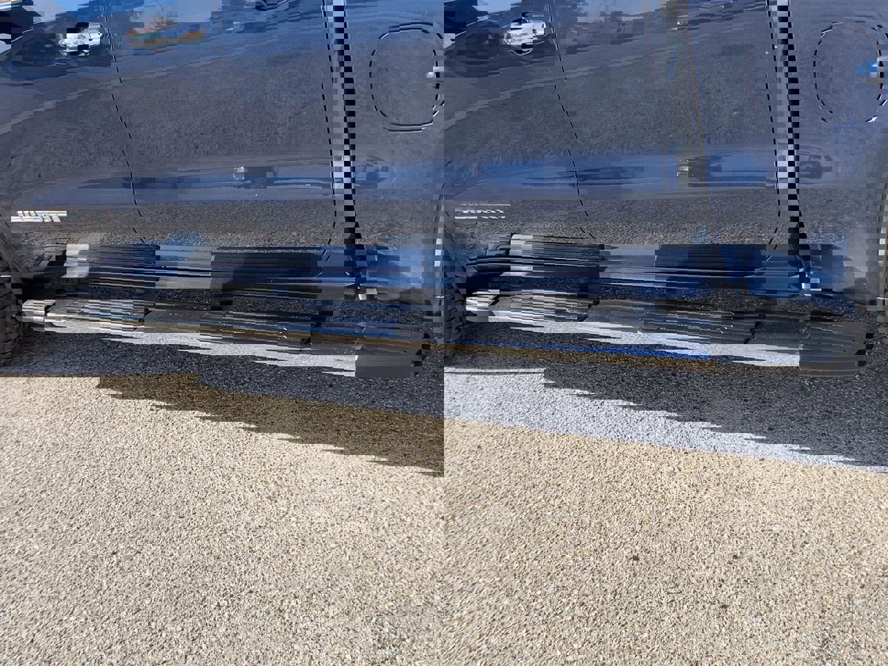 Used 2021 GMC Sierra 1500 SLT w/ SLT Premium Plus Package image 16