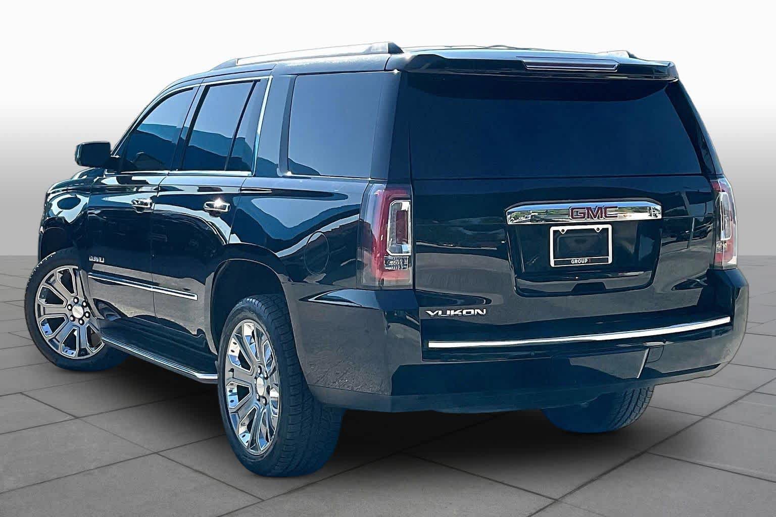 Used 2016 GMC Yukon Denali w/ Open Road Package AWD/4WD image 11