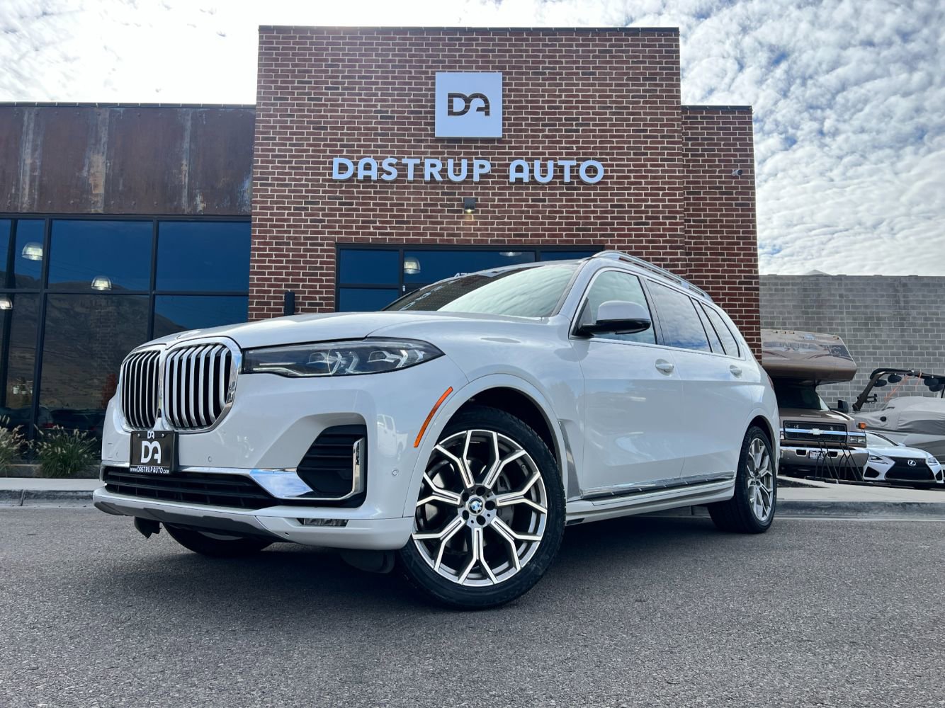 Used 2020 BMW X7 xDrive40i w/ Executive Package image 1