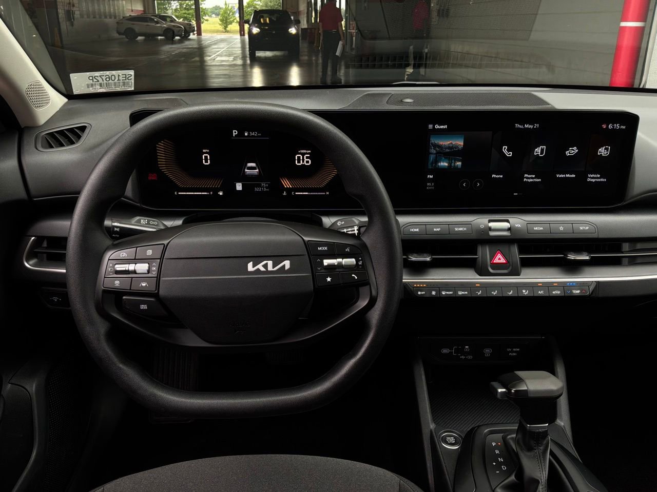 Used 2025 Kia K4 FWD image 13