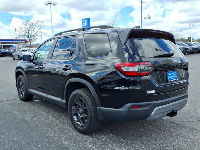 Certified 2024 Honda Pilot TrailSport image 9