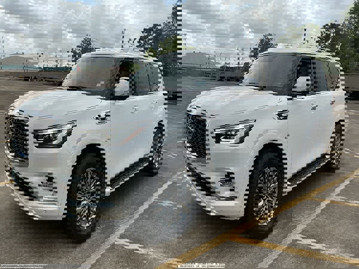 Used 2018 INFINITI QX80 2WD w/ Driver Assistance Package image 4