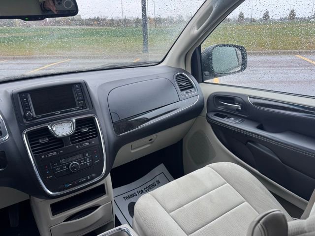 Used 2012 Chrysler Town & Country Touring w/ Entertainment Group #1 image 15