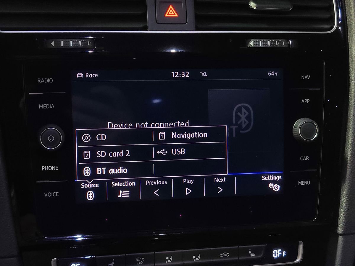 Used 2019 Volkswagen Golf R 4-Door AWD/4WD image 37