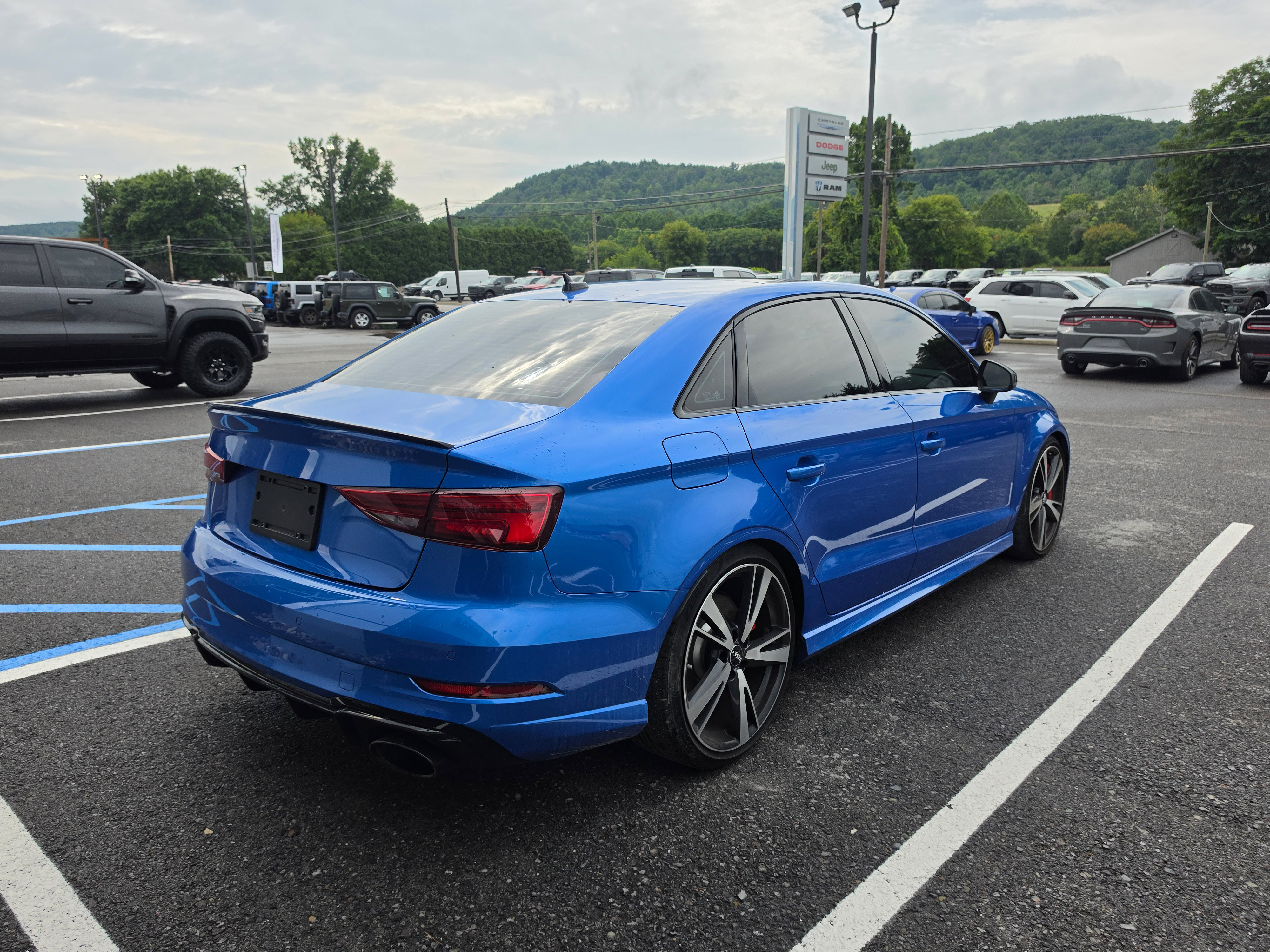 Used 2019 Audi RS 3 w/ Technology Package AWD/4WD video 3