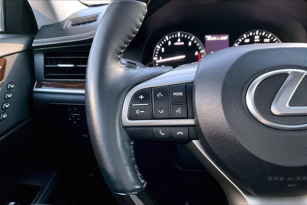 Used 2016 Lexus ES 350 w/ Navigation System Package image 10