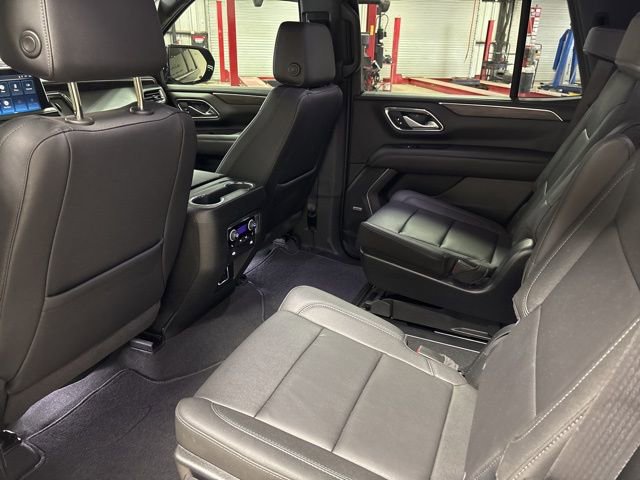 Used 2022 Chevrolet Tahoe LT w/ LT Signature Plus Package AWD/4WD image 12