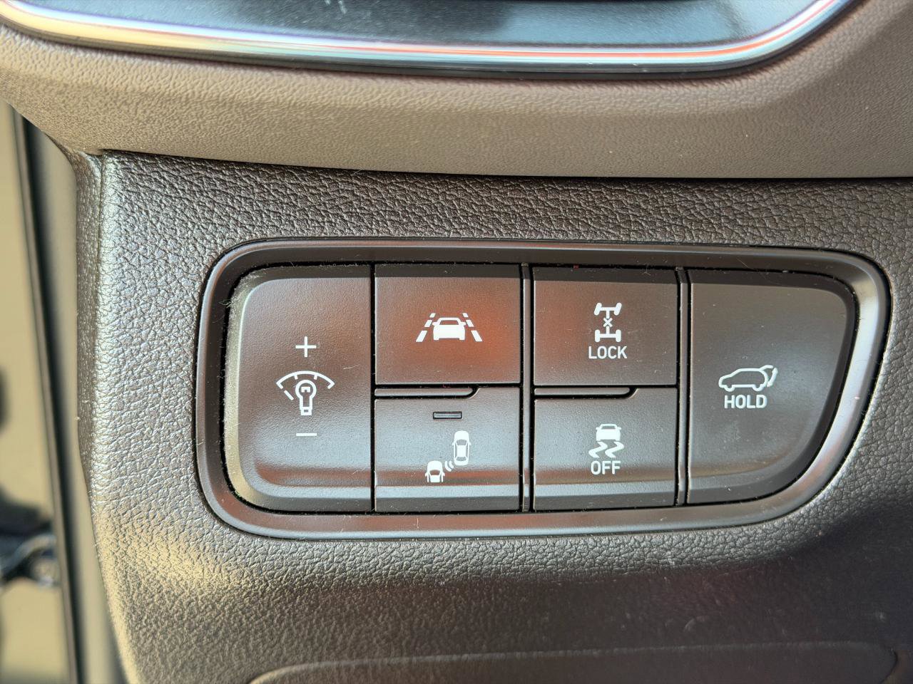 Used 2019 Hyundai Santa Fe Limited AWD/4WD image 25
