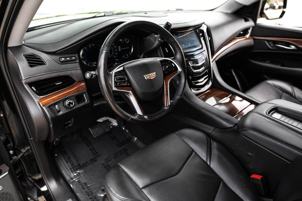 Used 2019 Cadillac Escalade Premium Luxury w/ LPO, Radiant Package RWD image 2