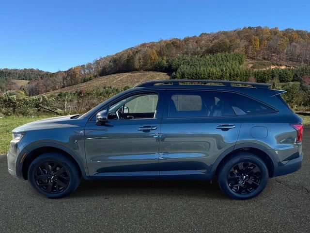 Used 2022 Kia Sorento S w/ Panoramic Sunroof Package image 4