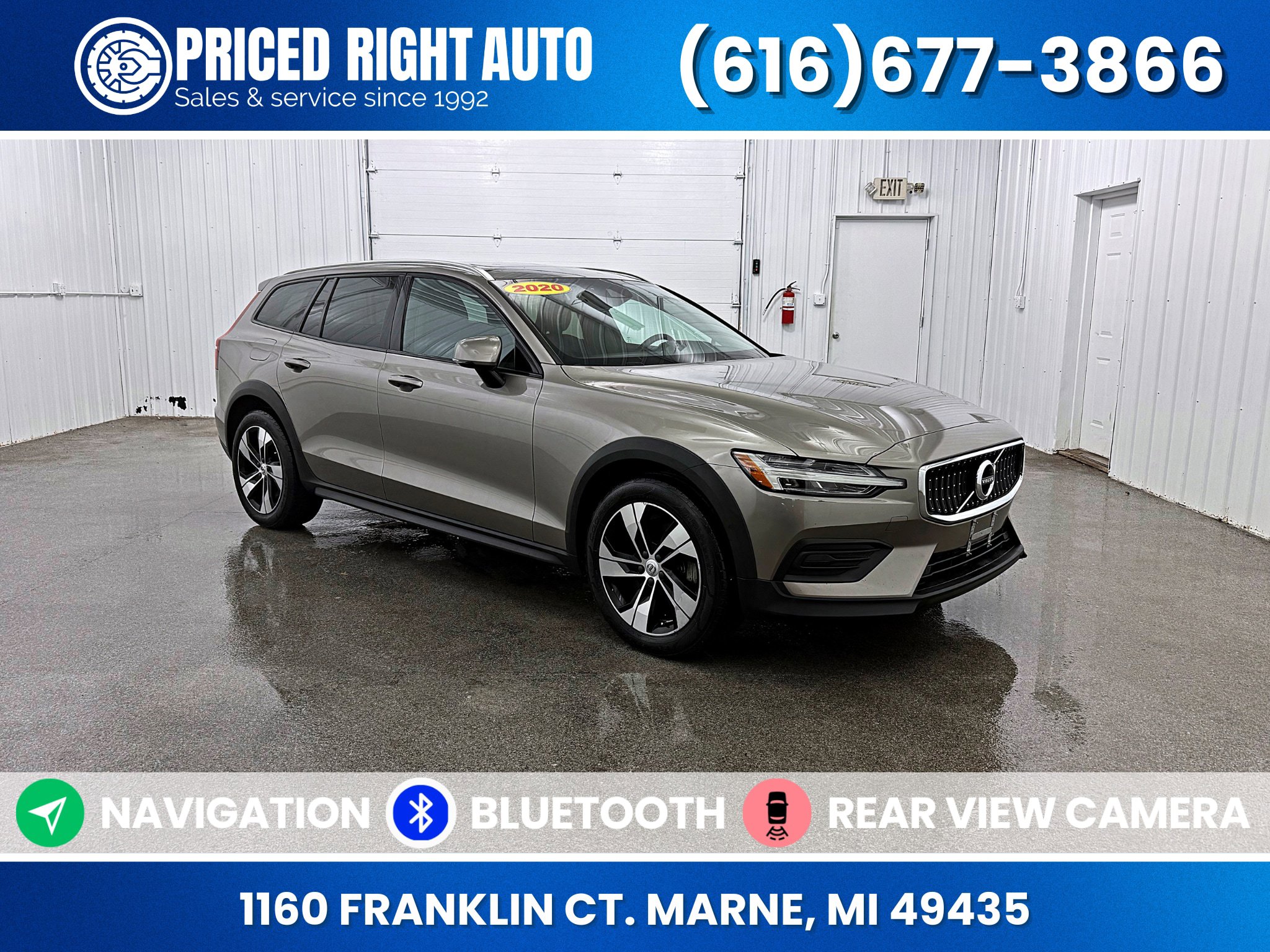Used 2020 Volvo V60 T5 Cross Country image 1