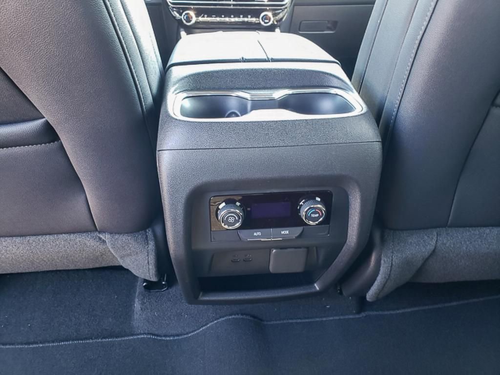 New 2026 Chevrolet Traverse LT w/ Driver Confidence Package image 23