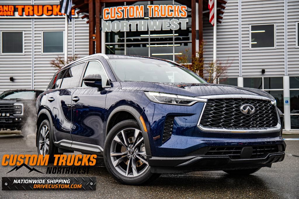 Used 2024 INFINITI QX60 Luxe w/ Cargo Package image 1