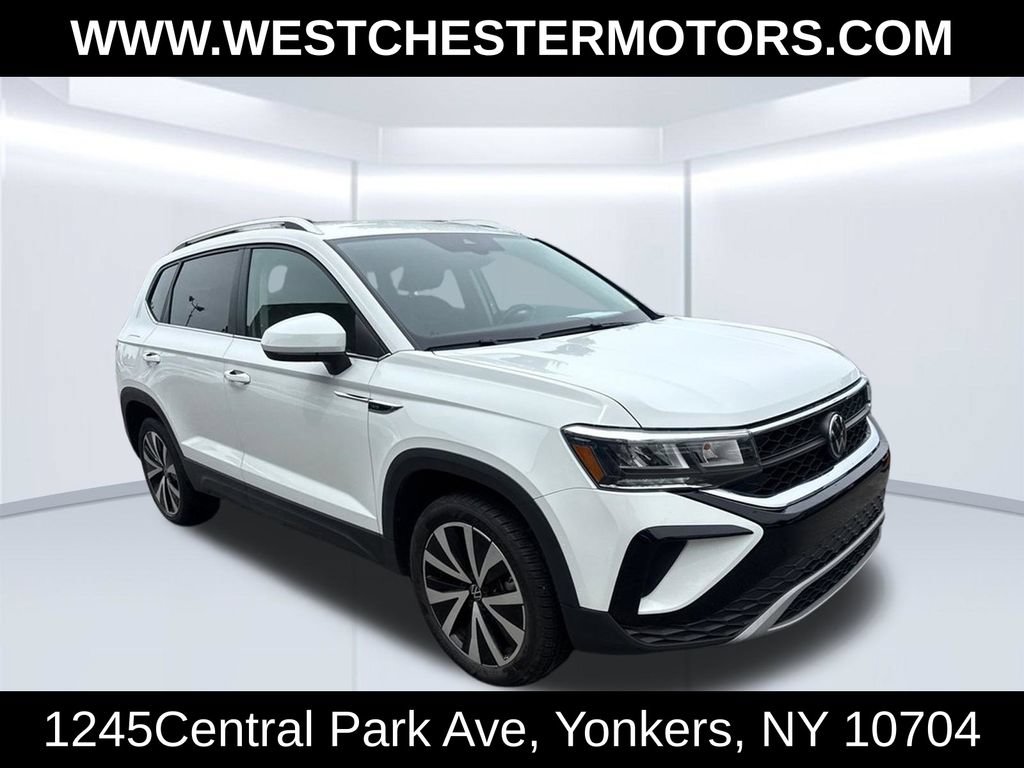 Used 2024 Volkswagen Taos SE FWD image 3