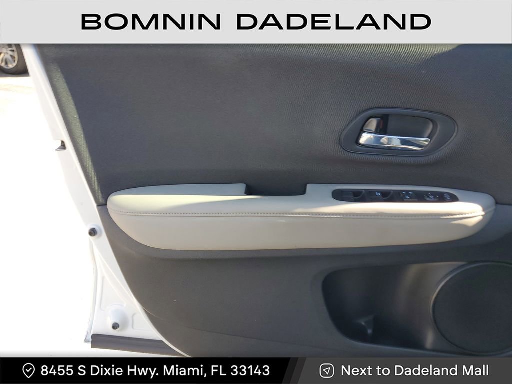 Used 2022 Honda HR-V LX image 13