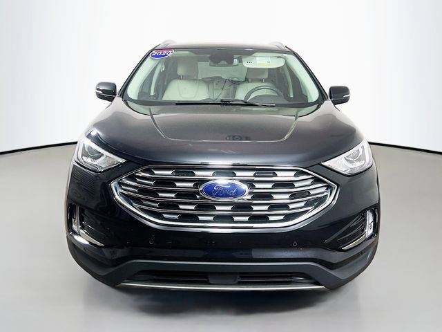 Used 2020 Ford Edge Titanium image 2