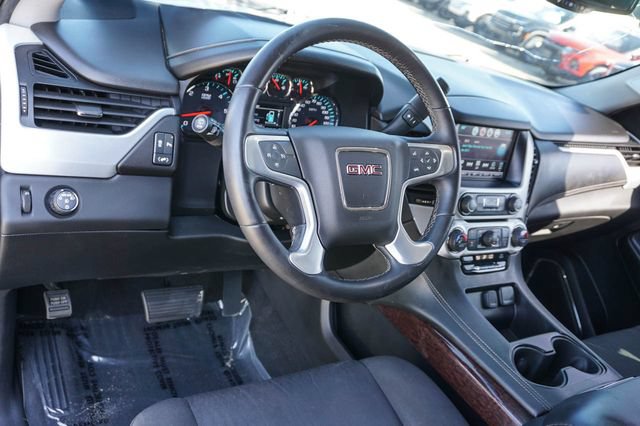 Used 2020 GMC Yukon SLE w/ SLE Value Package RWD image 12