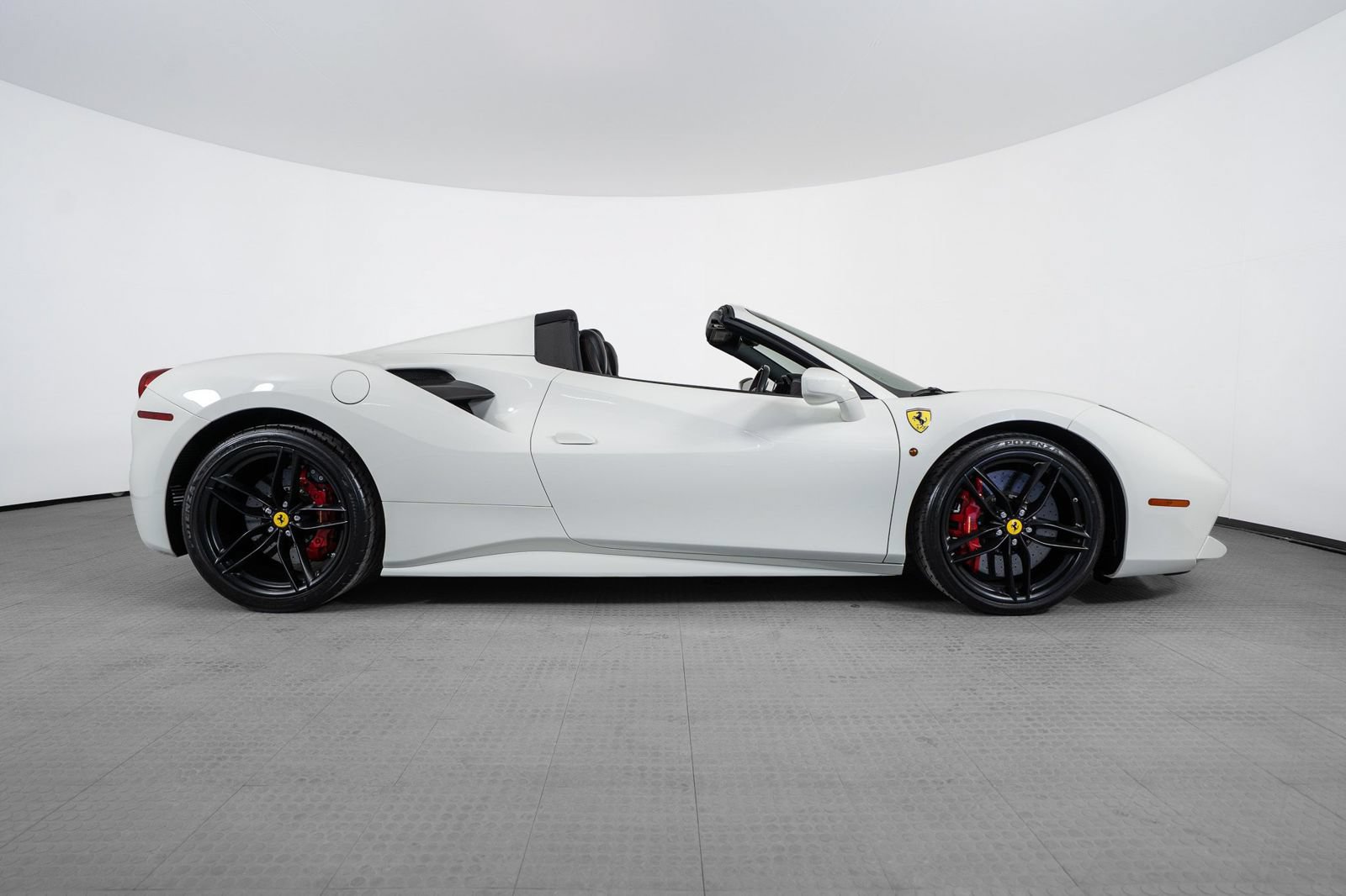 Certified 2019 Ferrari 488 Spider RWD image 6