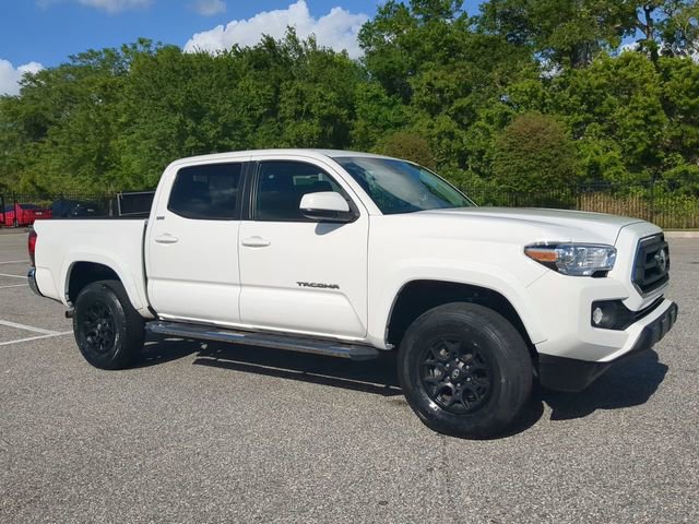 Certified 2022 Toyota Tacoma SR5 image 2
