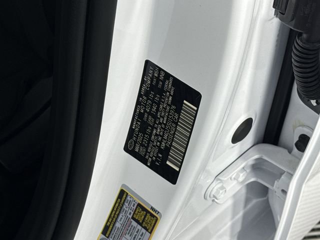 Used 2025 Hyundai Elantra Hybrid FWD image 49