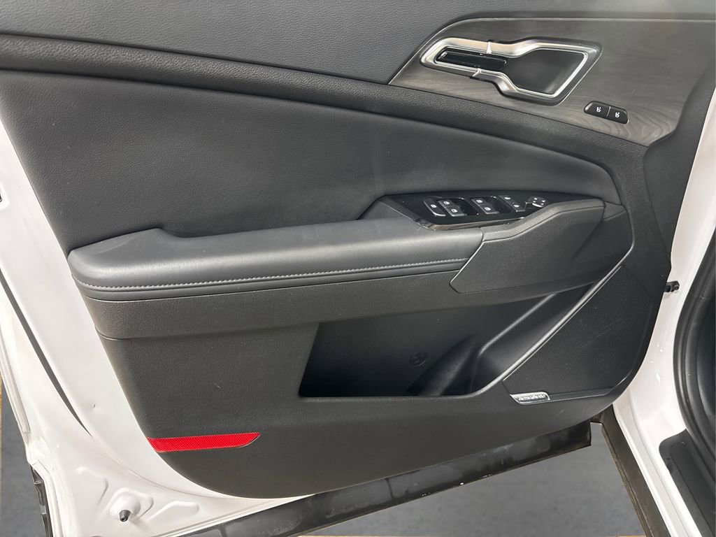 Used 2018 Kia Sorento LX image 18