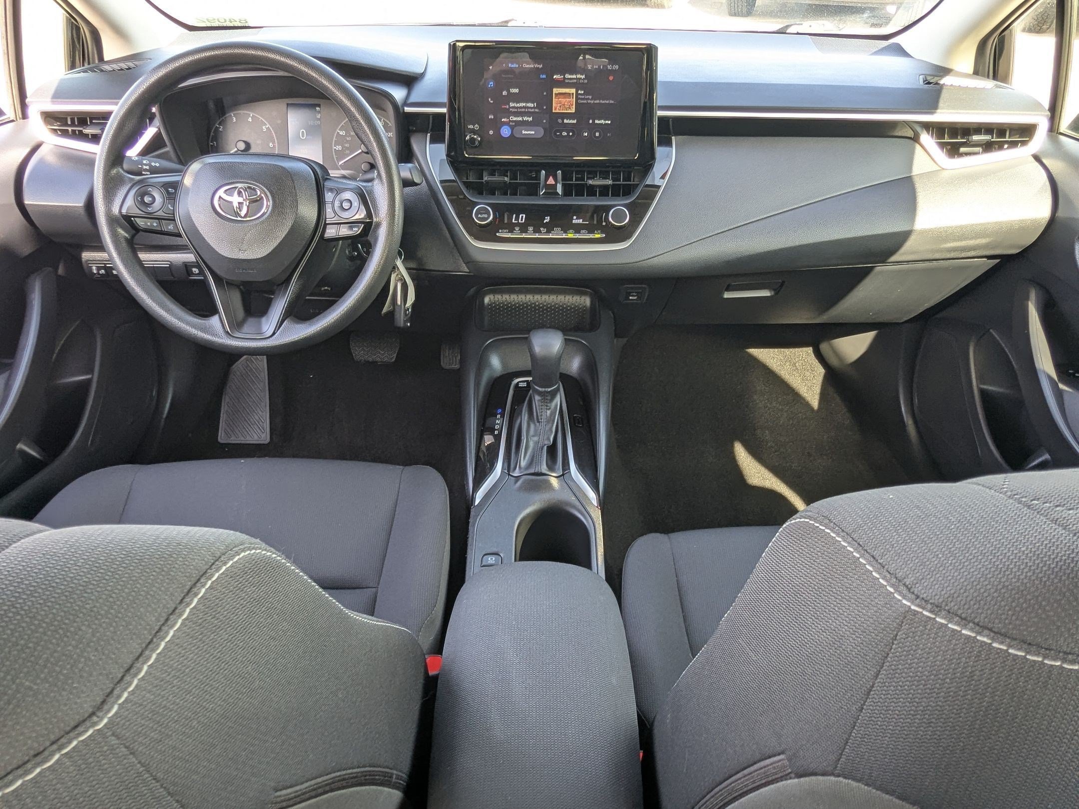 Used 2024 Toyota Corolla LE FWD image 25