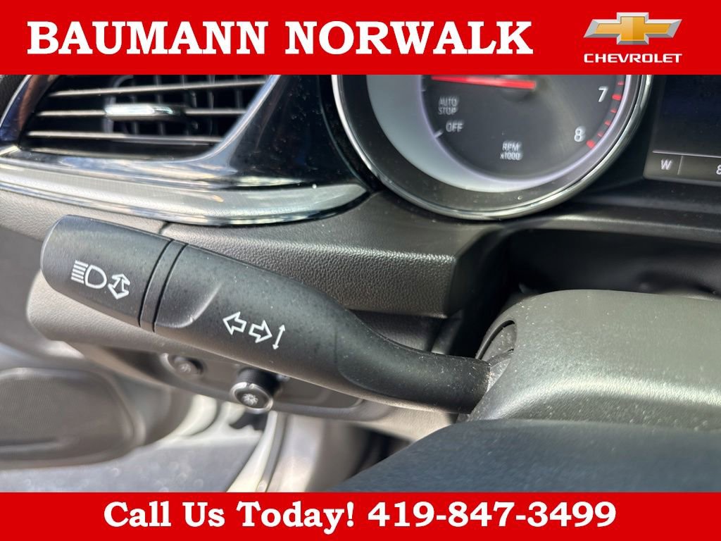 Used 2018 Buick Regal Preferred FWD image 13