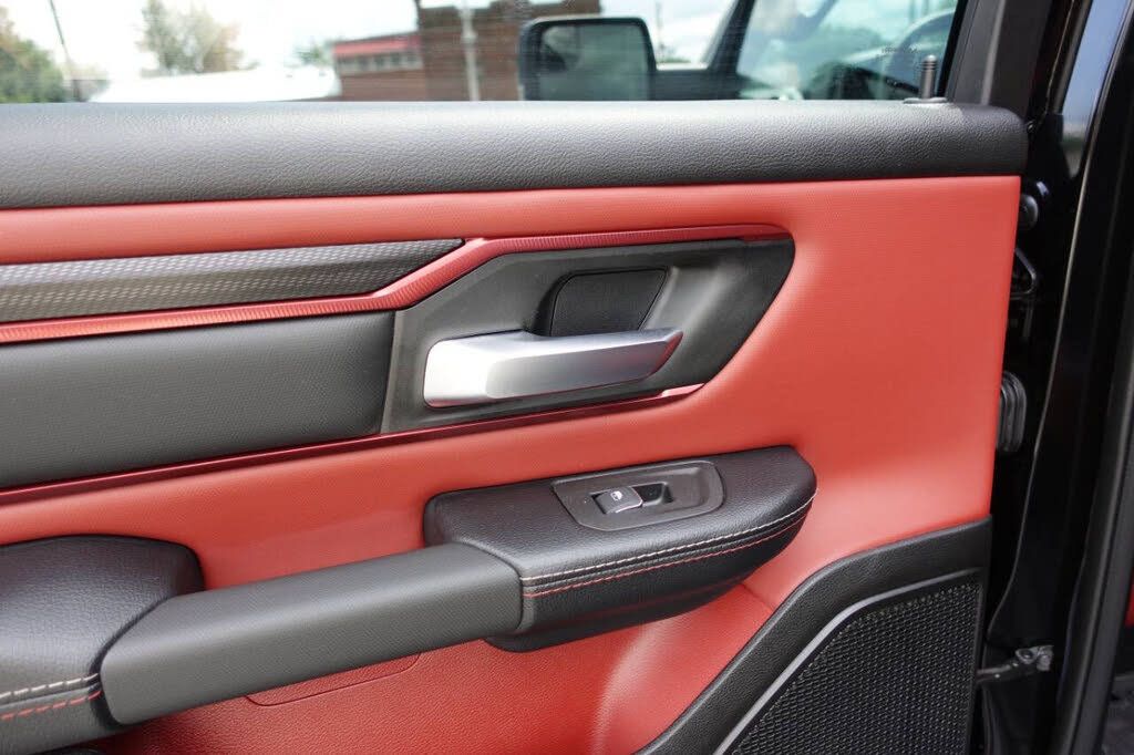 Used 2025 RAM 1500 Rebel AWD/4WD image 22