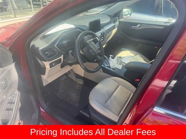 Used 2022 Ford Escape Titanium w/ Class II Trailer Tow Package AWD/4WD image 7