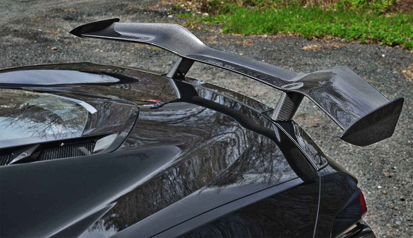 Used 2025 Chevrolet Corvette Z06 RWD image 14