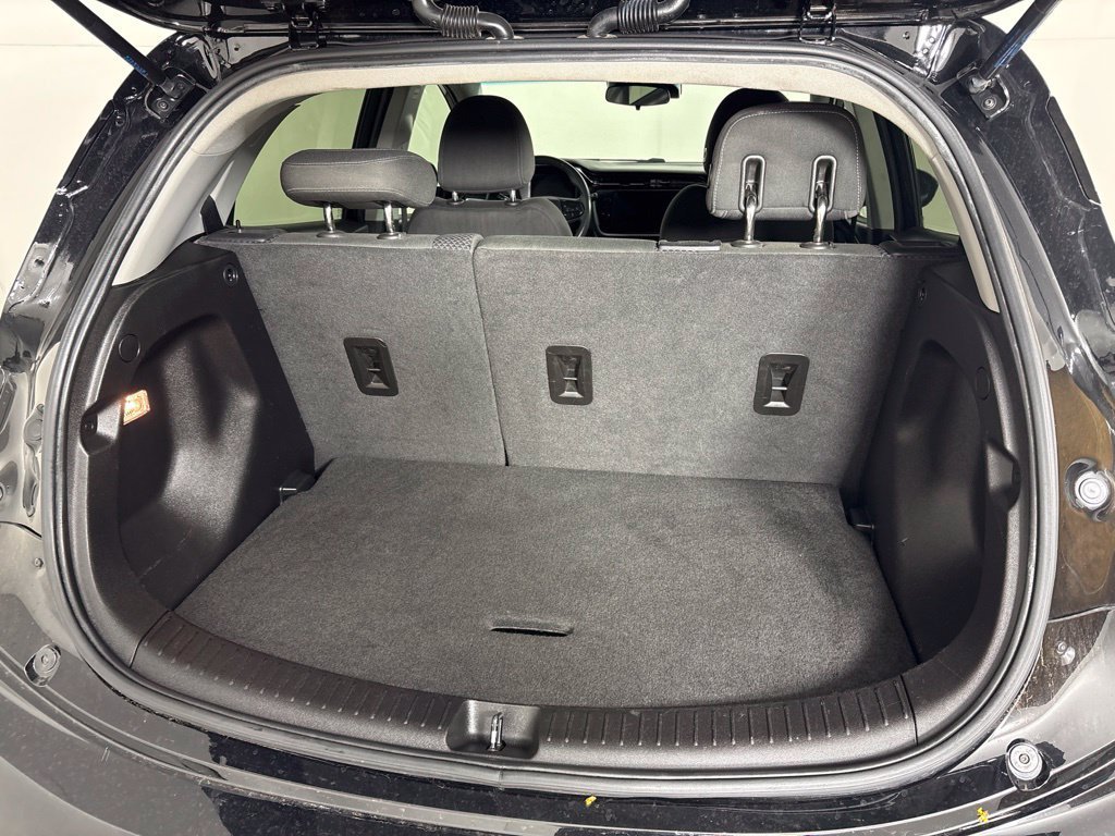 Used 2023 Chevrolet Bolt LT FWD image 20