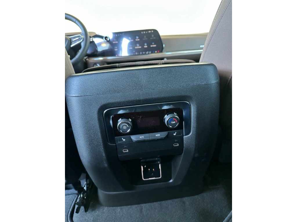 New 2026 Chevrolet Tahoe High Country image 16