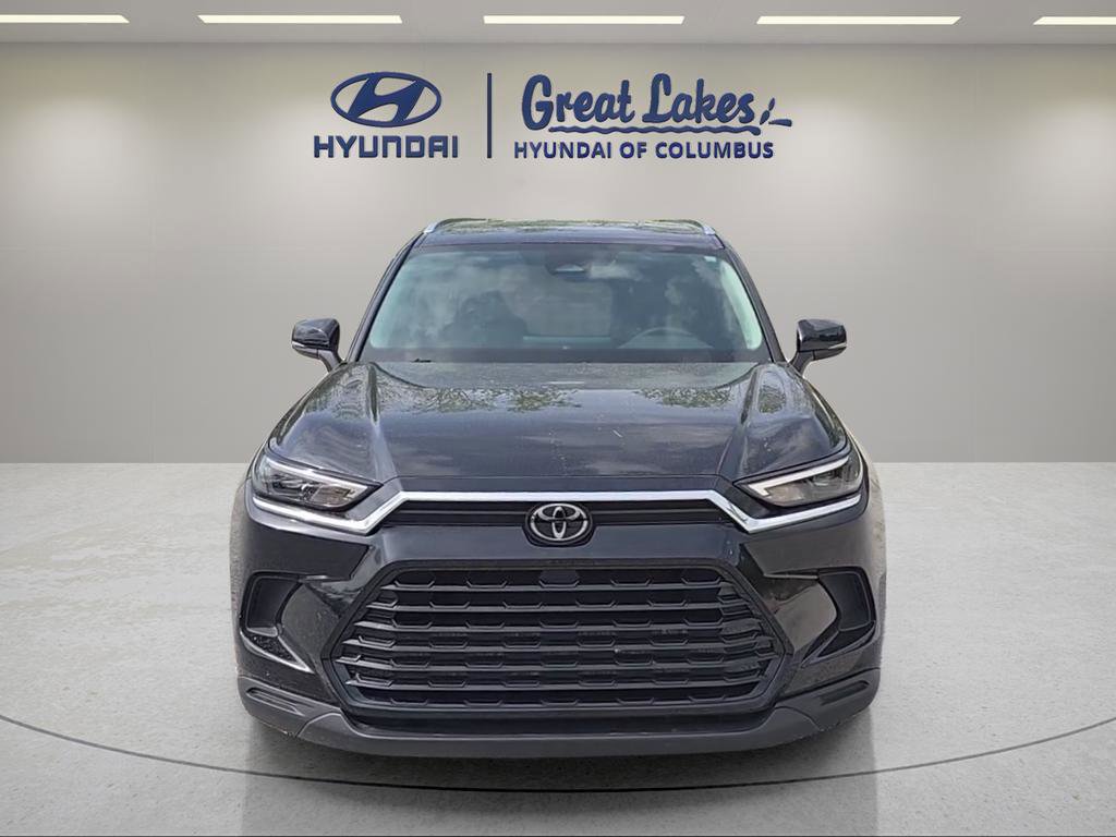 Used 2024 Toyota Grand Highlander XLE image 2