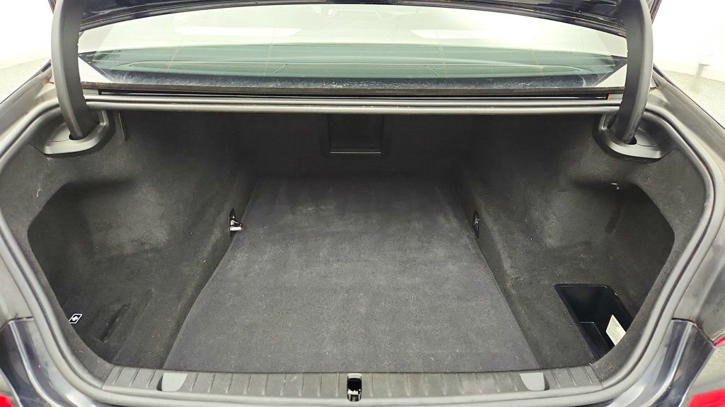 Used 2019 BMW 750i xDrive image 19