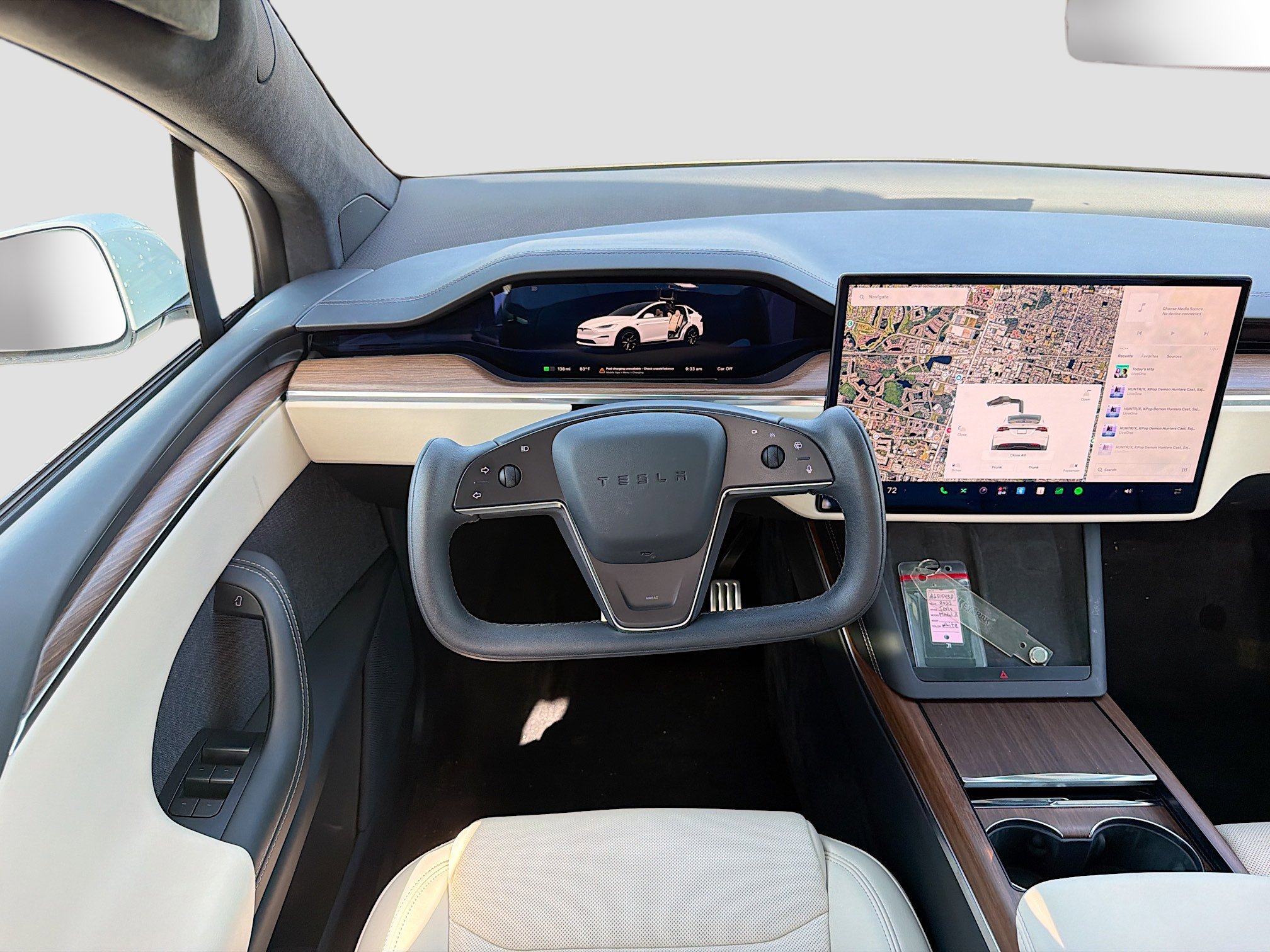 Used 2022 Tesla Model X AWD/4WD image 17