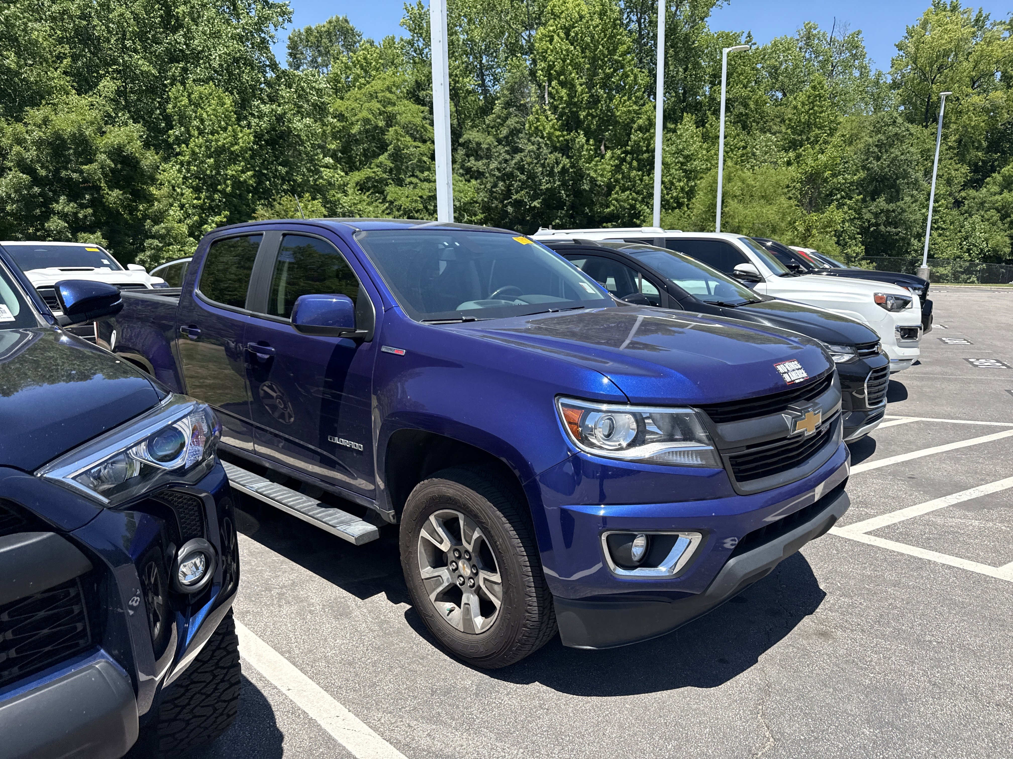 Used 2017 Chevrolet Colorado Z71 AWD/4WD image 5
