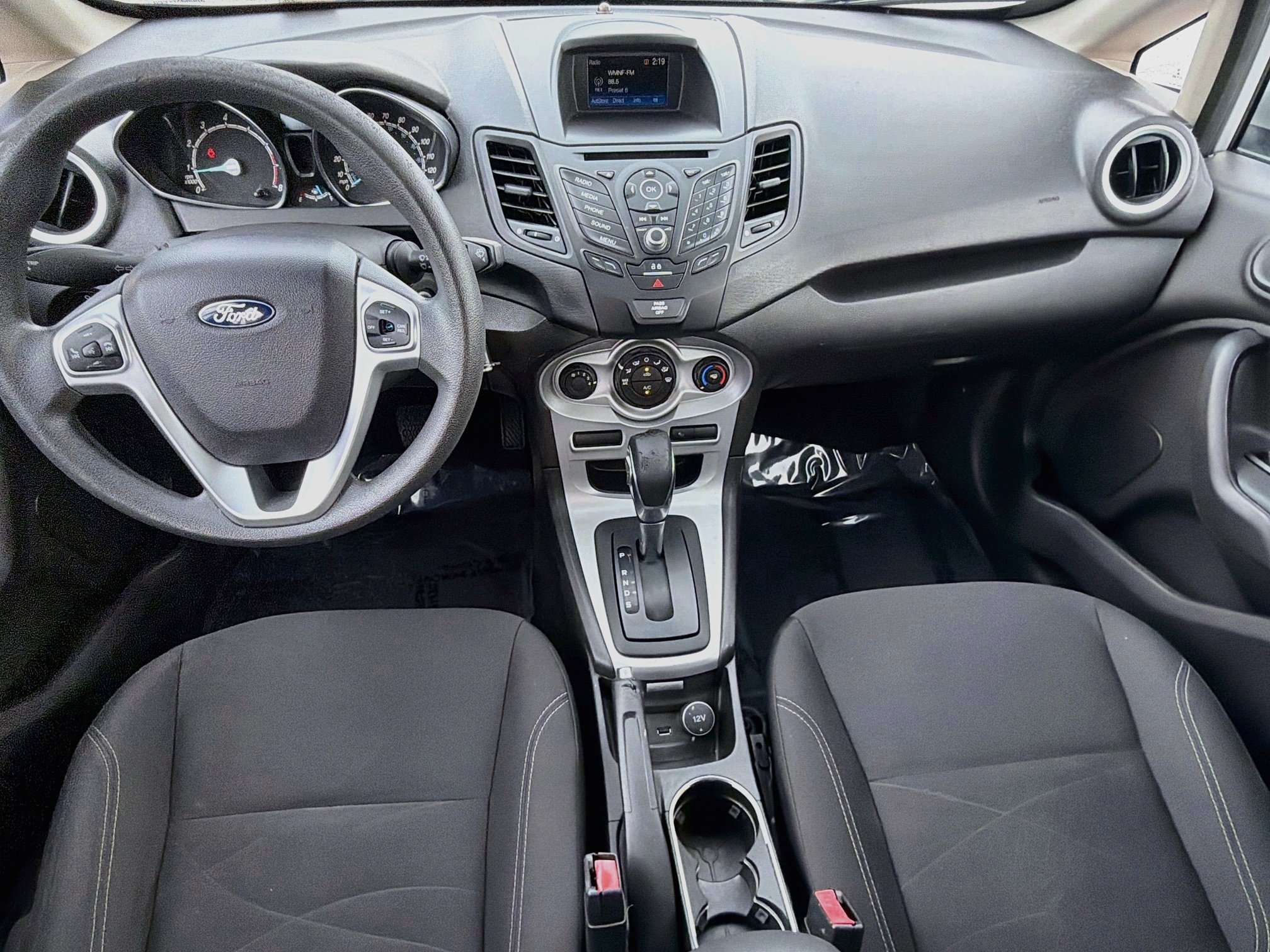Used 2018 Ford Fiesta SE FWD image 15
