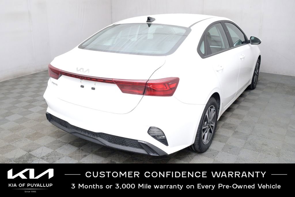 Used 2023 Kia Forte LXS w/ LXS Technology Package image 5