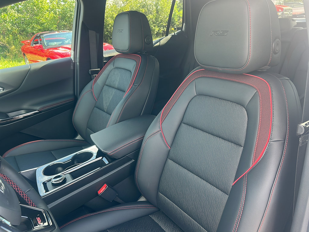 New 2027 Chevrolet Equinox RS FWD image 18