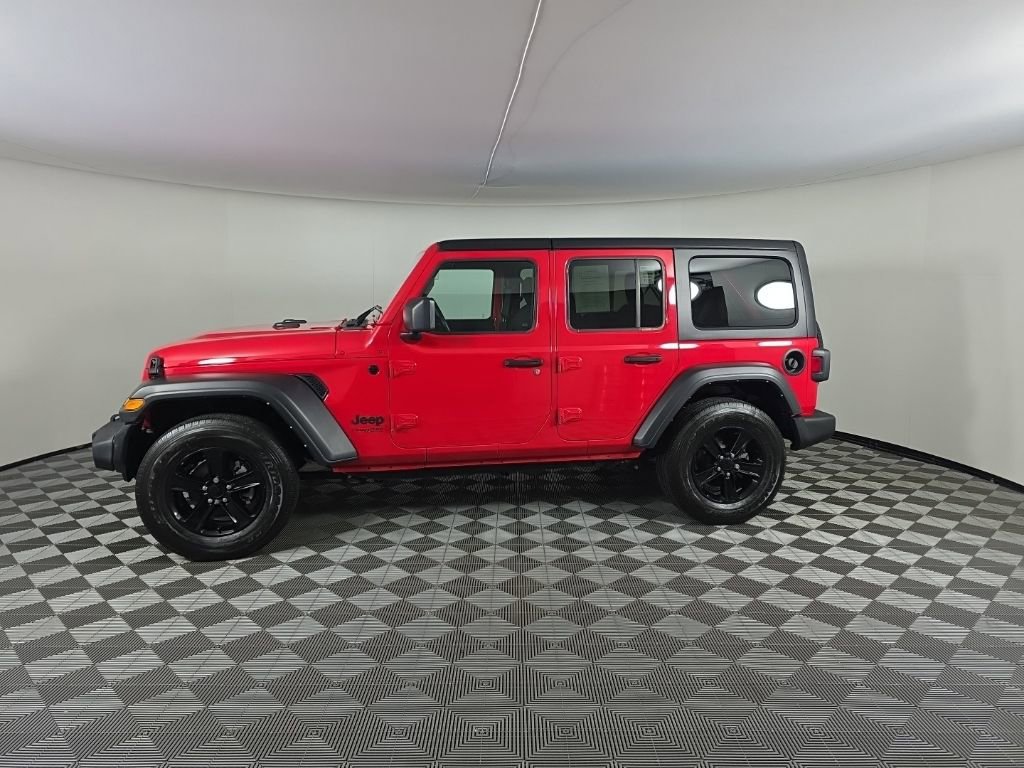 Used 2022 Jeep Wrangler Unlimited Sport AWD/4WD image 2