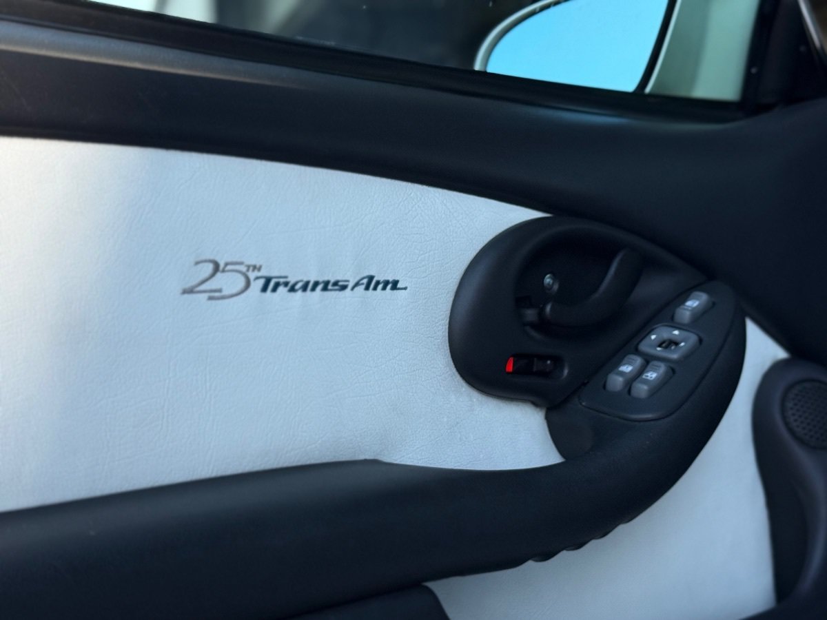 Used 1994 Pontiac Firebird Trans Am GT RWD image 15