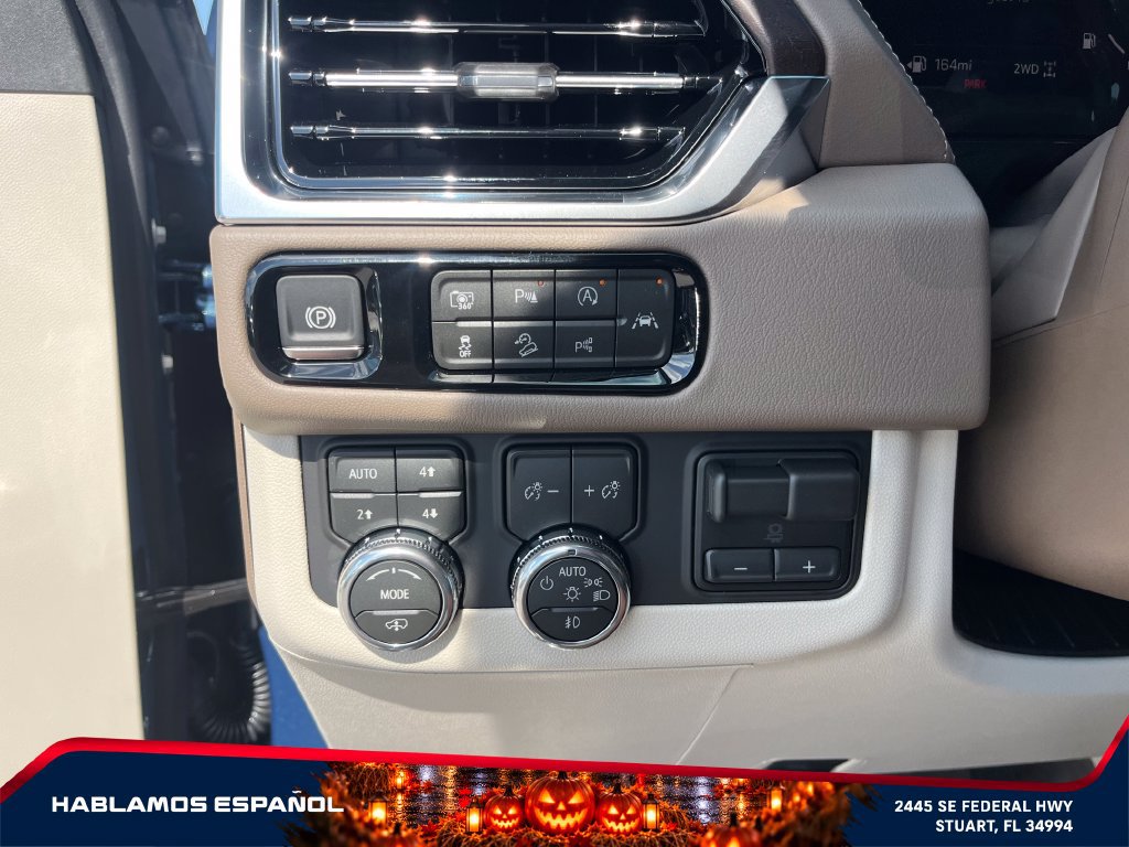 New 2026 GMC Yukon Denali w/ Denali Reserve Package AWD/4WD image 25