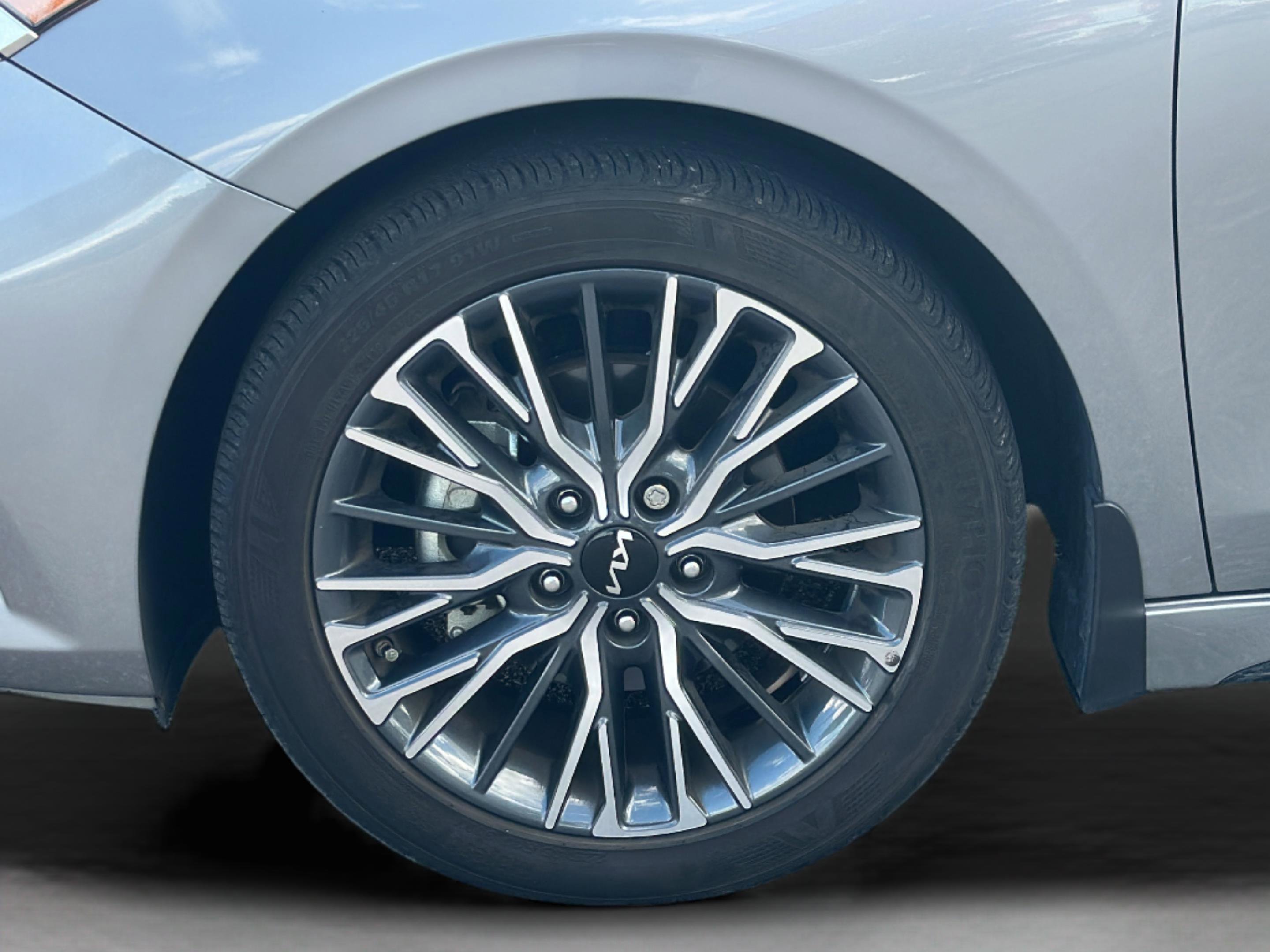 Certified 2024 Kia Forte GT-Line FWD image 23