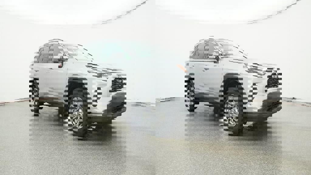 New 2025 Toyota RAV4 XLE image 29