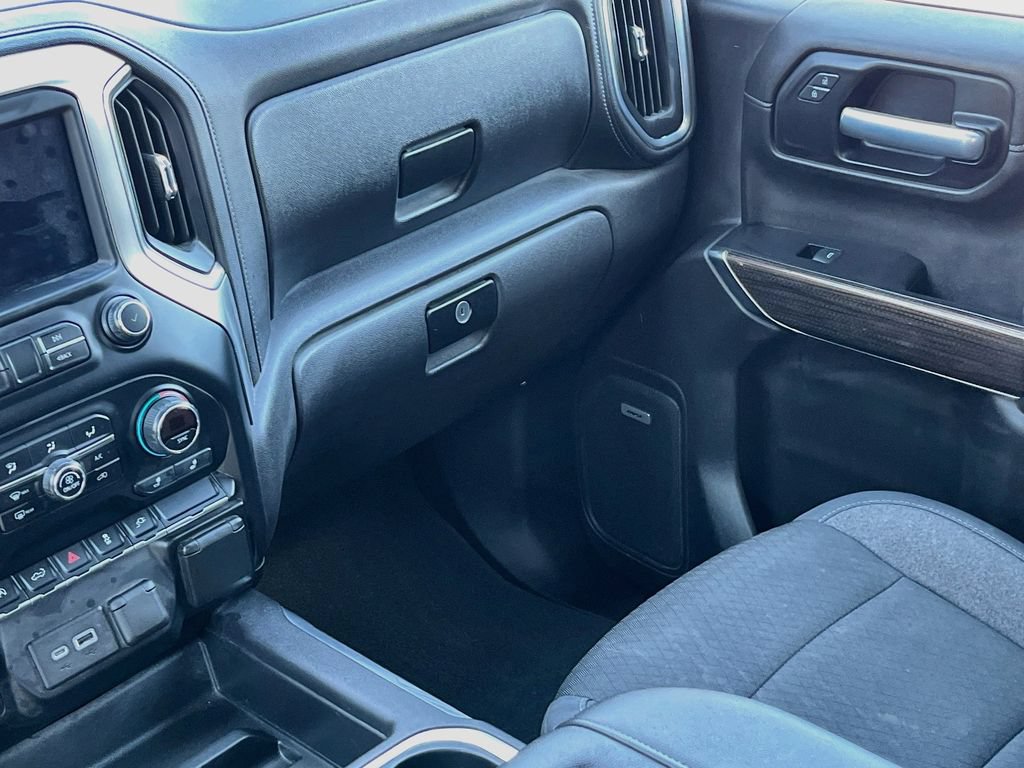 Used 2019 Chevrolet Silverado 1500 RST AWD/4WD image 23