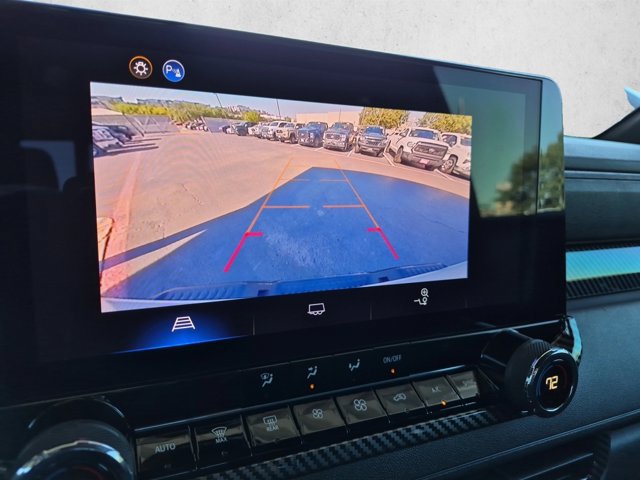 Used 2025 Chevrolet Colorado Trail Boss AWD/4WD image 14