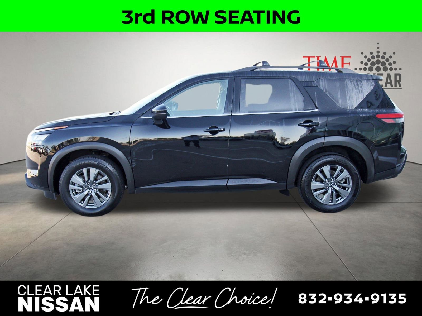 Used 2023 Nissan Pathfinder SV image 4
